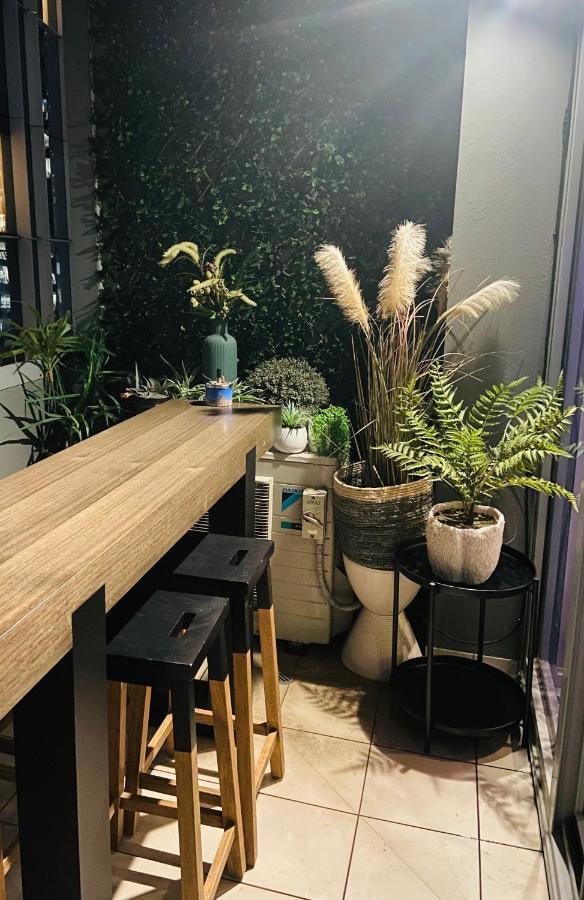 La Sky Boutique Apartment - Pool, Spa & Sauna Melbourne Zewnętrze zdjęcie
